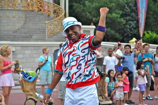 爱游戏-姆巴佩首度回应登贝莱金球：他配得上这一切！，姆巴佩 金球奖